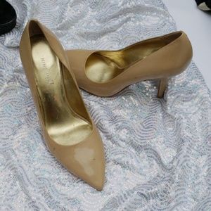 Biege 9 West pumps 6sz